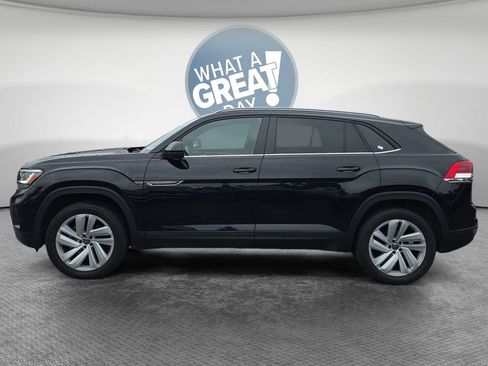 Used 2020 Volkswagen Atlas Cross Sport SE w/ Panoramic Sunroof Package AWD/4WD image 7
