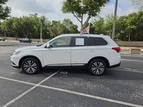 Used 2019 Mitsubishi Outlander SEL FWD image 2