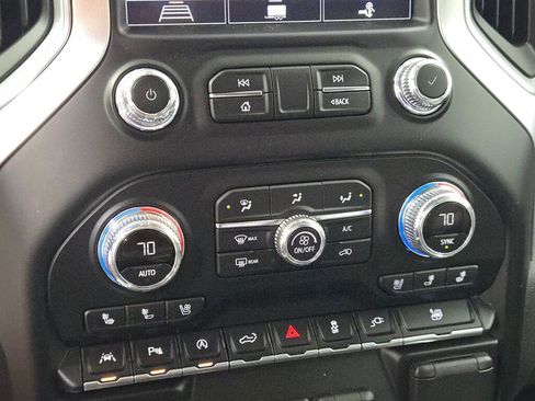 Used 2020 GMC Sierra 1500 SLT w/ SLT Premium Plus Package image 32