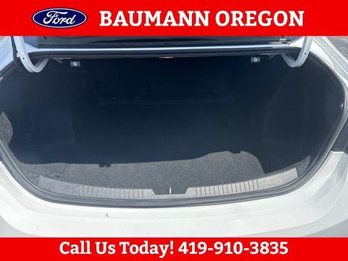 Used 2024 Chevrolet Malibu LT FWD image 12