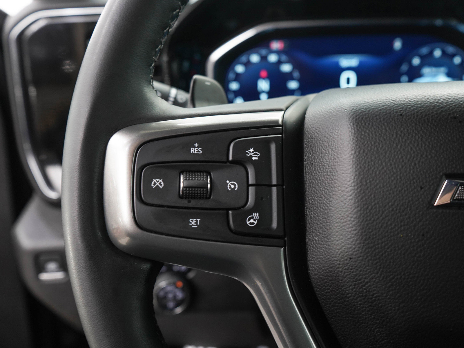 Used 2024 Chevrolet Silverado 1500 RST w/ Redline Edition AWD/4WD image 26