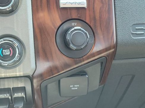 Used 2016 Ford F350 Lariat w/ Lariat Ultimate Package AWD/4WD image 31
