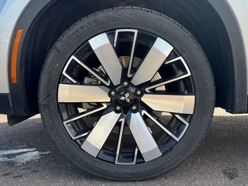 Used 2025 Mitsubishi Outlander SE AWD/4WD image 11