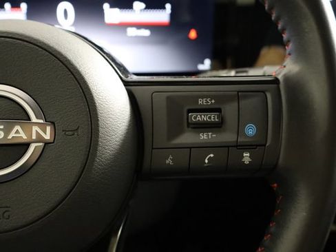 Used 2025 Nissan Kicks SR FWD image 10