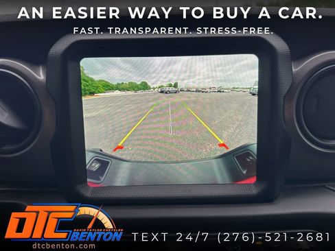 Used 2023 Jeep Gladiator Sport AWD/4WD image 22