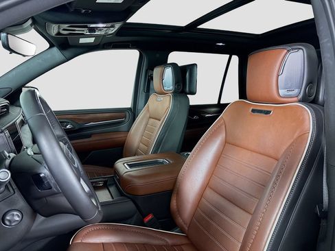 Certified 2024 GMC Yukon Denali Ultimate AWD/4WD image 26