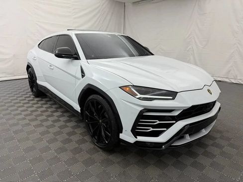 Used 2021 Lamborghini Urus AWD/4WD image 4