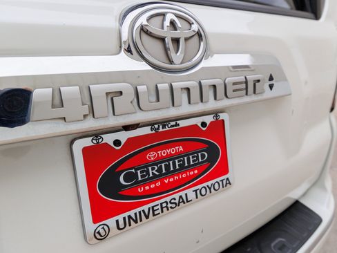 Used 2021 Toyota 4Runner Limited image 13