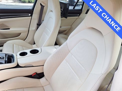 Used 2023 Porsche Panamera 4 Platinum Edition image 11
