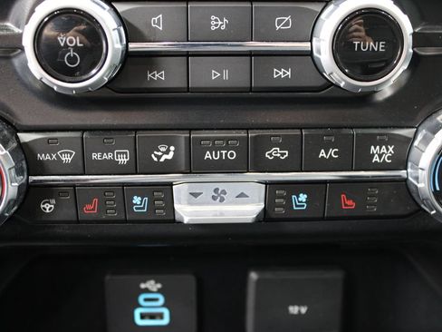 Used 2024 Ford F350 Lariat AWD/4WD image 74
