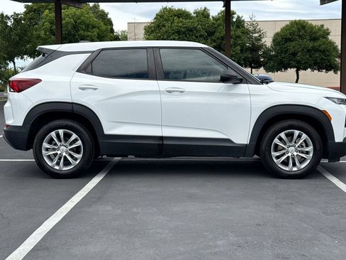 Used 2021 Chevrolet TrailBlazer LS FWD image 10