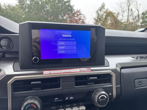 New 2024 Toyota Tacoma 2WD Double Cab image 19