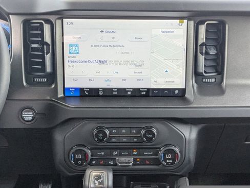 New 2025 Ford Bronco Badlands image 19