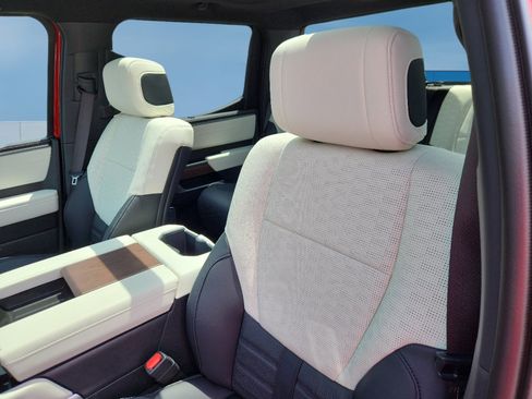 Used 2023 Toyota Tundra Capstone image 14