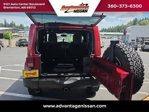 Used 2013 Jeep Wrangler Rubicon w/ PWR Convenience Group AWD/4WD image 21