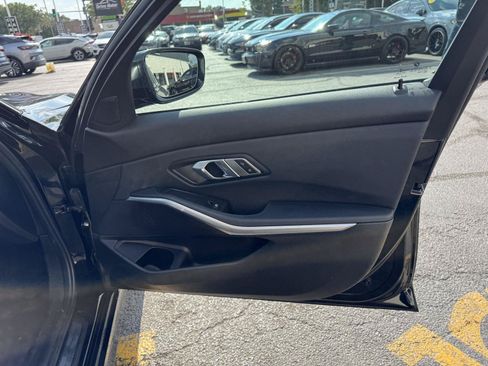 Used 2020 BMW 330i Sedan w/ Driving Assistance Package RWD image 37