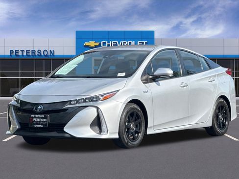 Used 2021 Toyota Prius Prime XLE FWD image 8