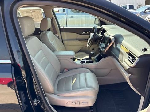 Used 2018 GMC Acadia Denali w/ Technology Package AWD/4WD image 25