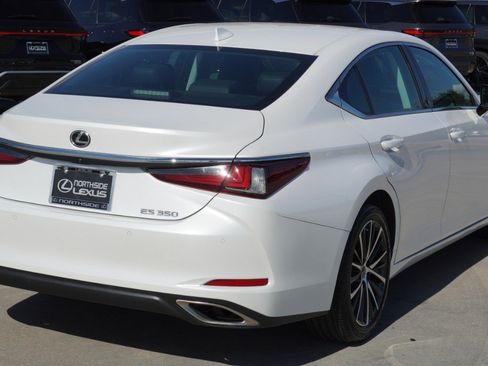 Certified 2024 Lexus ES 350 w/ Premium Package FWD image 6