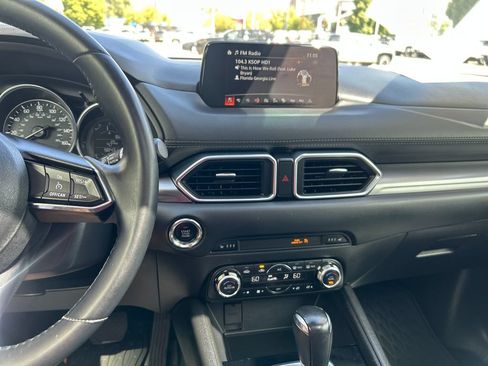Used 2017 MAZDA CX-5 Touring w/ Preferred Equipment Package AWD/4WD image 20