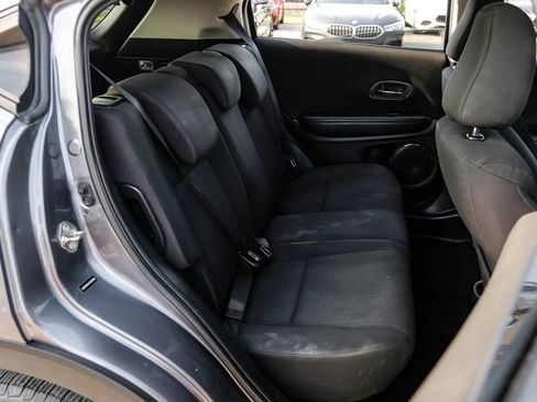 Used 2018 Honda HR-V EX image 39