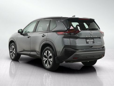 Used 2023 Nissan Rogue SV w/ SV Premium B Package AWD/4WD image 3