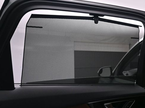 Used 2018 Audi Q7 3.0T Prestige image 14