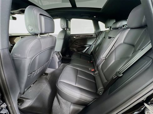 New 2026 Porsche Macan image 24