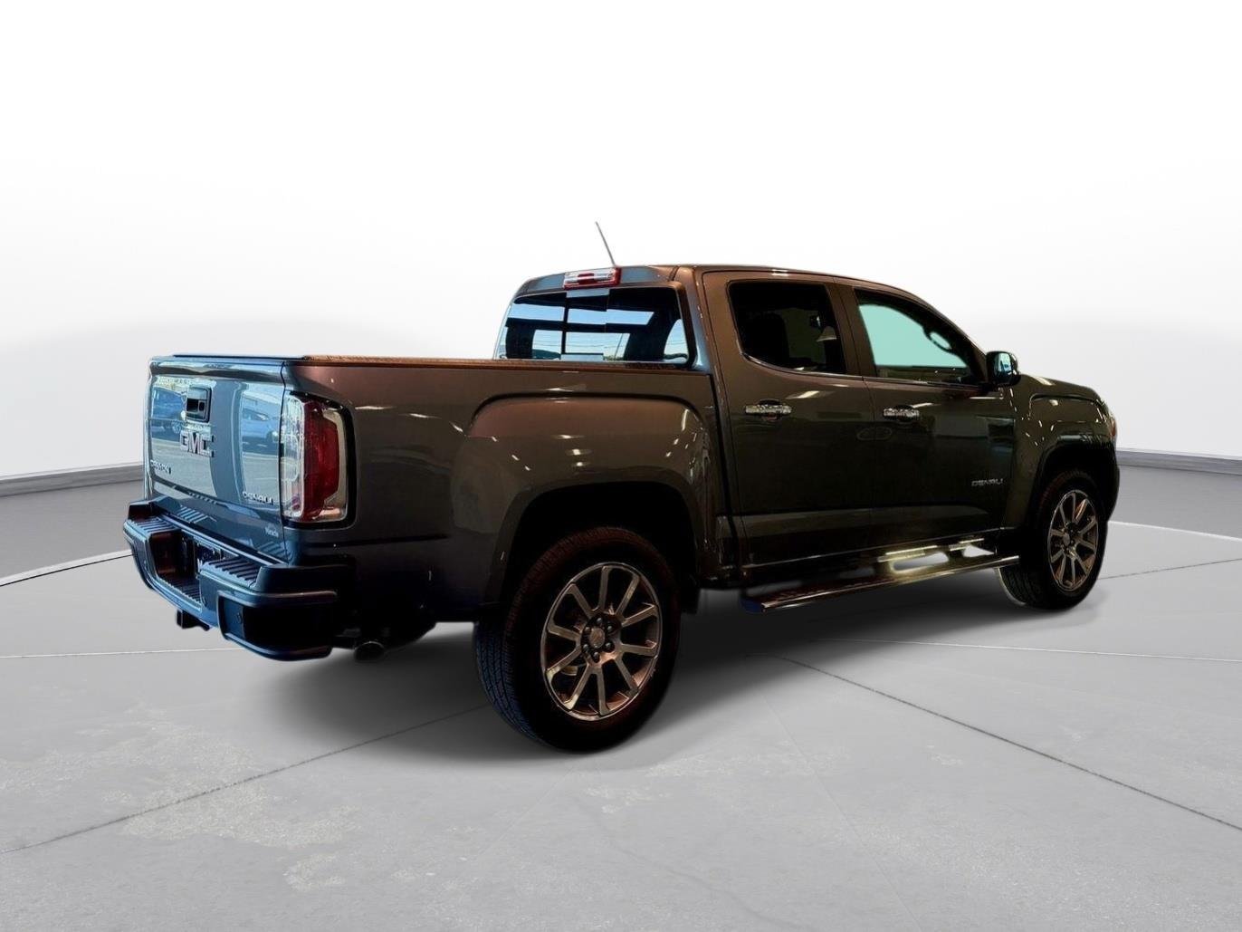 Used 2019 GMC Canyon Denali AWD/4WD image 12