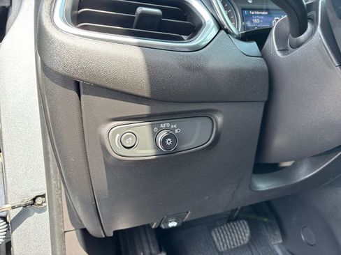 Used 2024 Chevrolet Equinox LT w/ LPO, Floor Liner Package AWD/4WD image 19