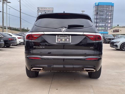 Used 2023 Buick Enclave Essence w/ Sport Touring Edition image 7