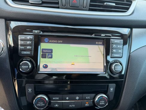 Used 2016 Nissan Rogue SV w/ SV Premium Package AWD/4WD image 14