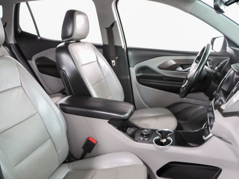 Used 2023 GMC Terrain SLT AWD/4WD image 26