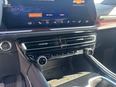 New 2026 Chevrolet Traverse Z71 AWD/4WD image 25