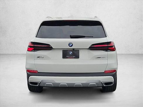 Used 2026 BMW X5 xDrive50e w/ Climate Comfort Package AWD/4WD image 7