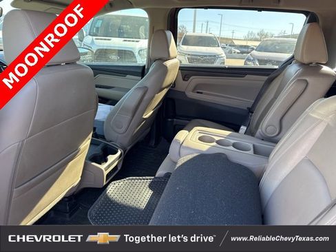 Used 2018 Honda Odyssey EX-L image 14