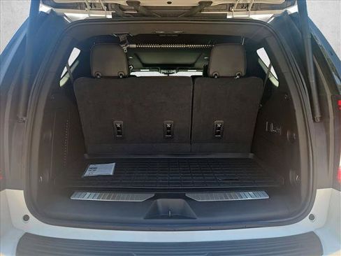 Used 2024 GMC Yukon Denali Ultimate AWD/4WD image 6