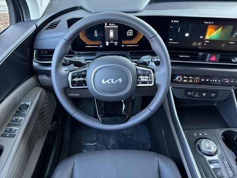 New 2026 Kia Carnival LXS image 14