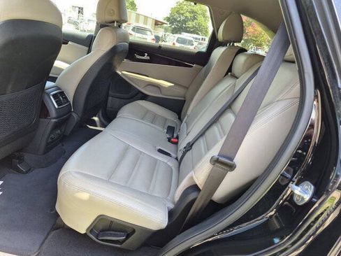 Used 2017 Kia Sorento EX AWD/4WD image 29