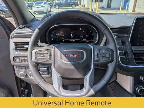 Used 2024 GMC Yukon SLT w/ SLT Luxury Package AWD/4WD image 14