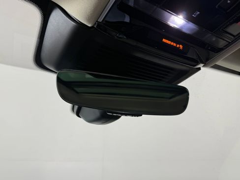 Used 2024 Land Rover Range Rover SE image 17