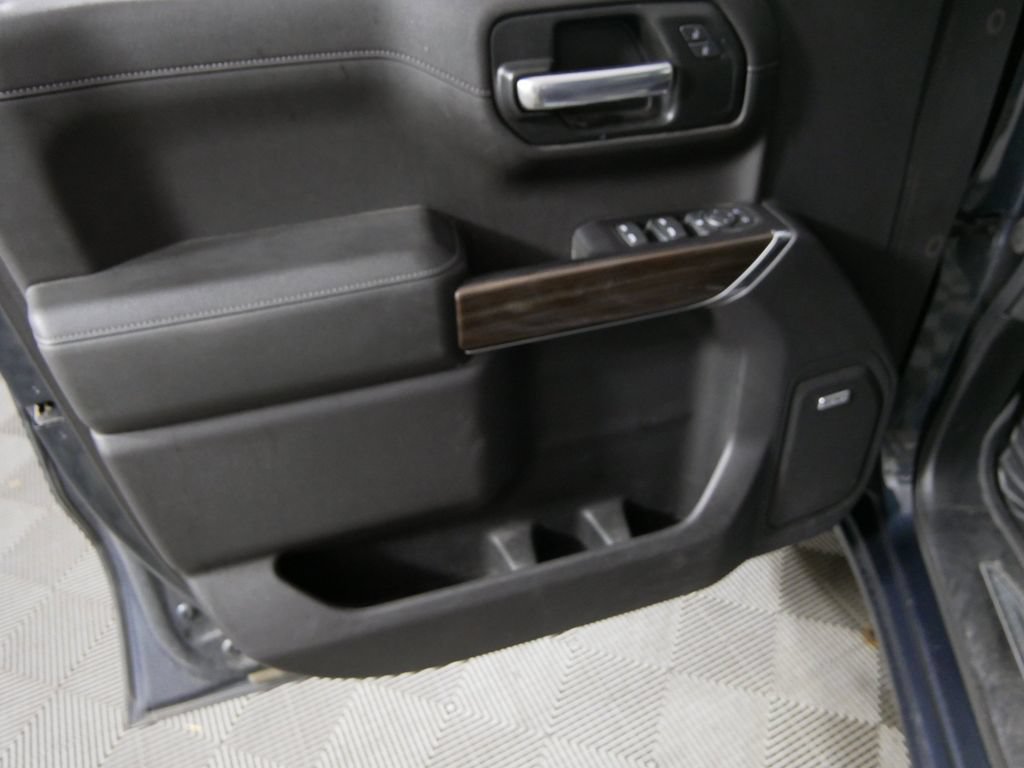 Used 2020 Chevrolet Silverado 1500 RST AWD/4WD image 13