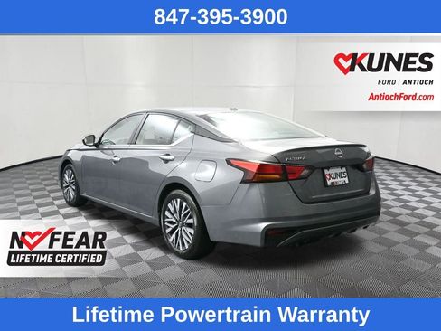 Used 2024 Nissan Altima 2.5 SV image 7