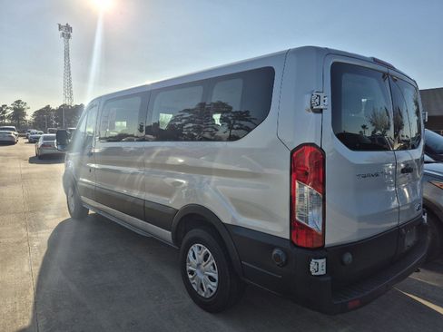 Used 2020 Ford Transit 350 XLT image 4