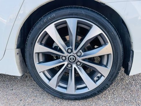 Used 2020 Nissan Maxima Platinum w/ Sport Mat Group image 8