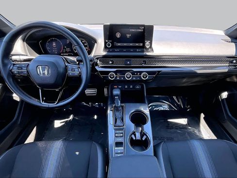 Used 2025 Honda Civic Sport image 15