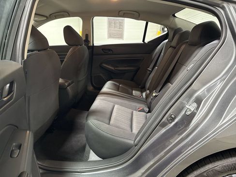 Used 2024 Nissan Altima 2.5 SV FWD image 22