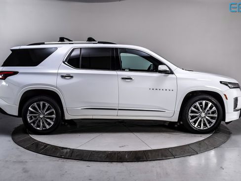 Used 2023 Chevrolet Traverse Premier image 7