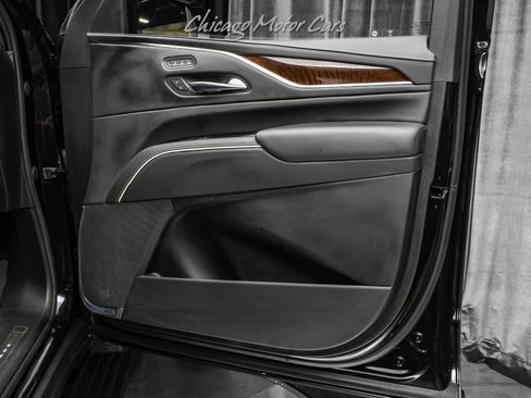 Used 2021 Cadillac Escalade Sport Platinum w/ LPO, ONYX Package AWD/4WD image 39