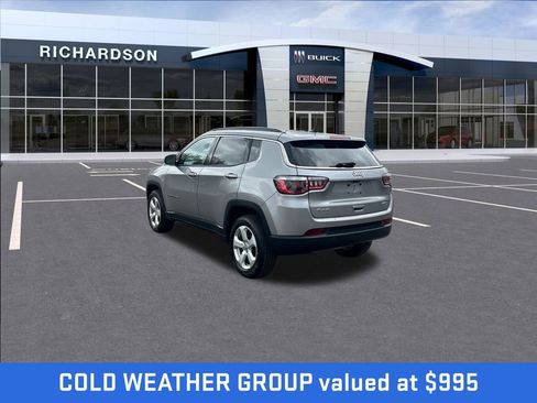 Used 2020 Jeep Compass Latitude w/ Cold Weather Group AWD/4WD image 3